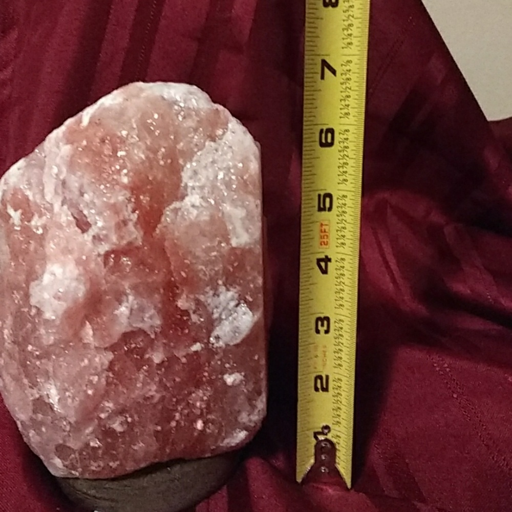 Salt lamp - Picture 2 of 5